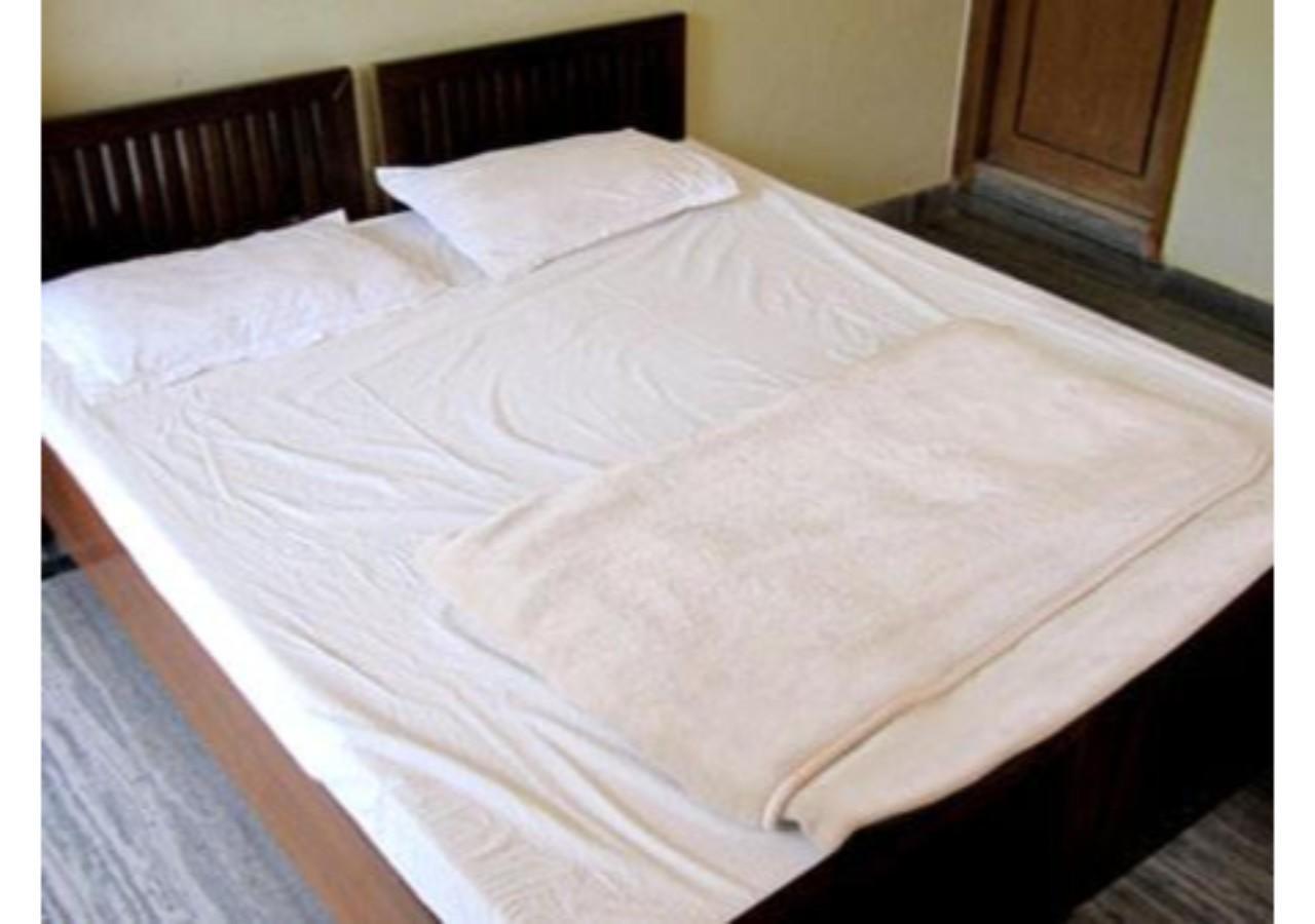Hotel Nirvana Tapovan Екстер'єр фото